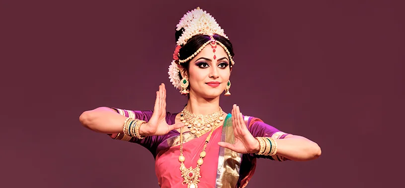 Kathak Dance Instructor and Students Practicing Mudras at T-Series Faridabad
